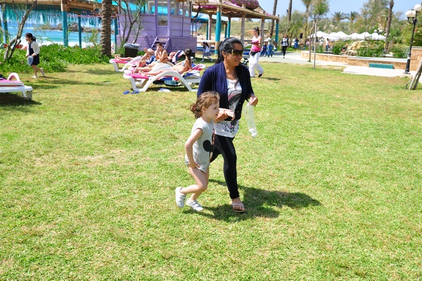 Edde Sands Easter Sunday